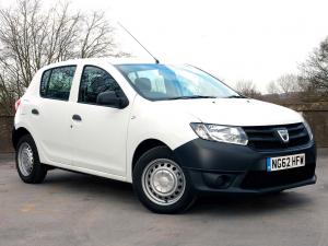 Dacia Sandero Access (UK) '2013